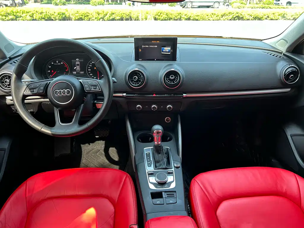 Audi A3 2018 30th Anniversary Model Sportback 35 TFSI Enterprising купить на сайте DeffCars