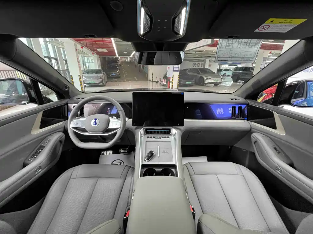 Denza N8L 2025 Honor model купить на сайте DeffCars