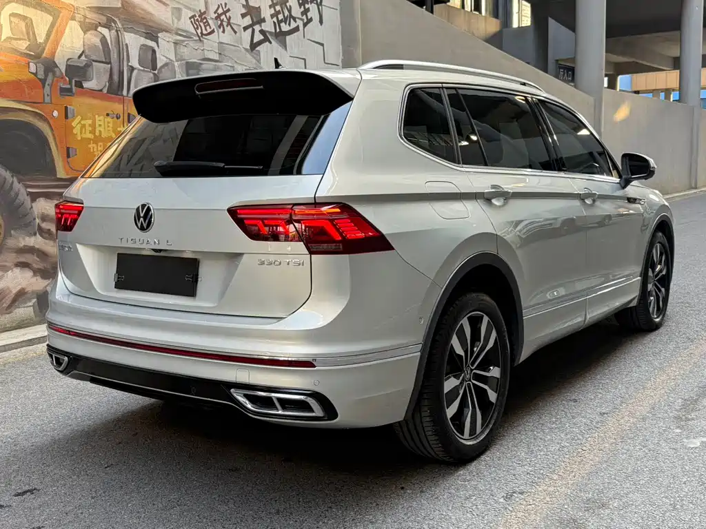 Tiguan L 2022 330TSI automatic two-wheel drive R-Line flagship version купить на сайте DeffCars
