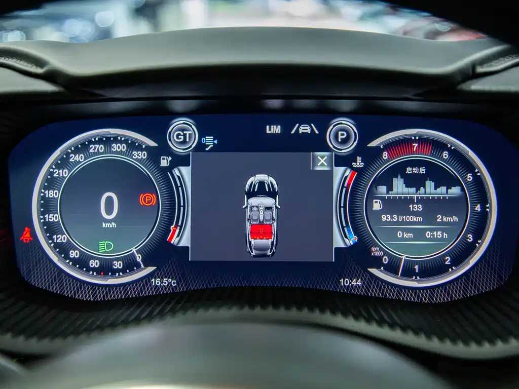 Aston Martin DBX 2022 3.0T STRAIGHT-SIX купить на сайте DeffCars