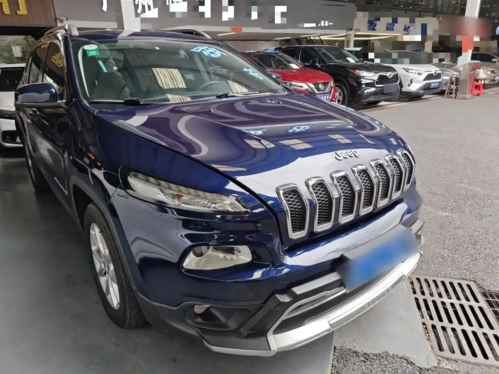 Liberty Light 2017 2.4L Leading Smart Edition купить на сайте DeffCars
