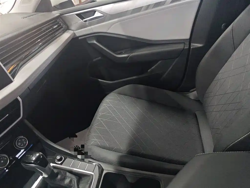 Jetta VA7 2025 1.4T automatic listening version купить на сайте DeffCars