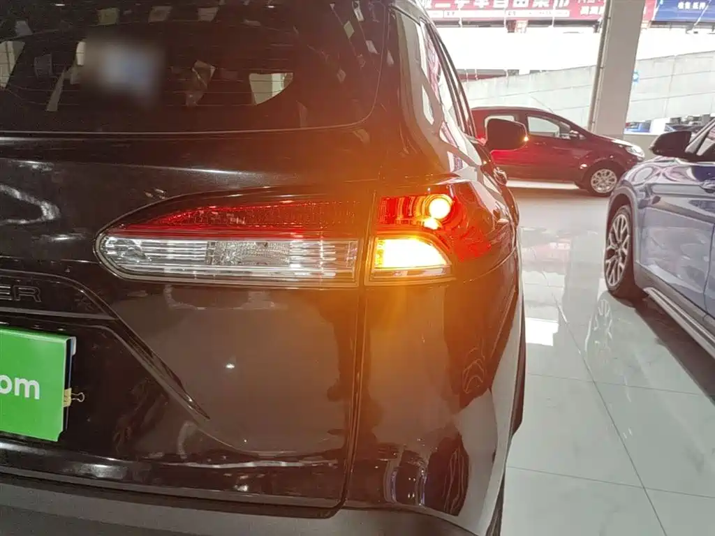Fenglanda 2023 2.0L CVT leading version купить на сайте DeffCars