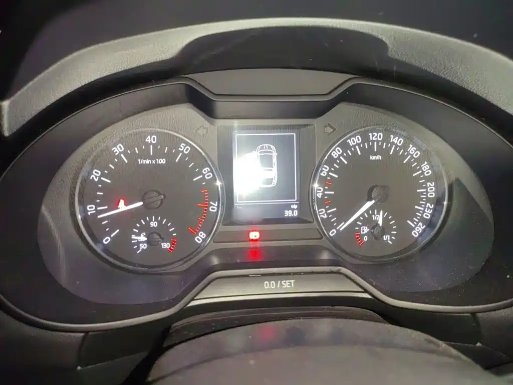 Octavia 2017 1.6L Manual Senova Zhixing Edition купить на сайте DeffCars
