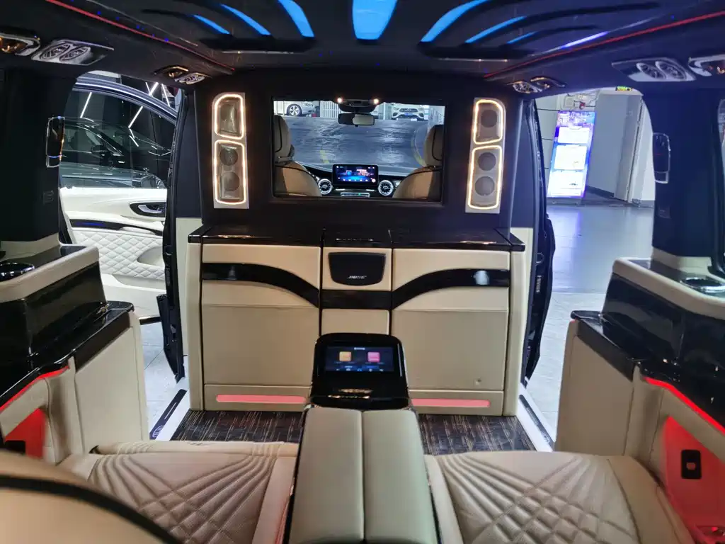 Vito 2021 2.0T Business Edition 7 seats купить на сайте DeffCars