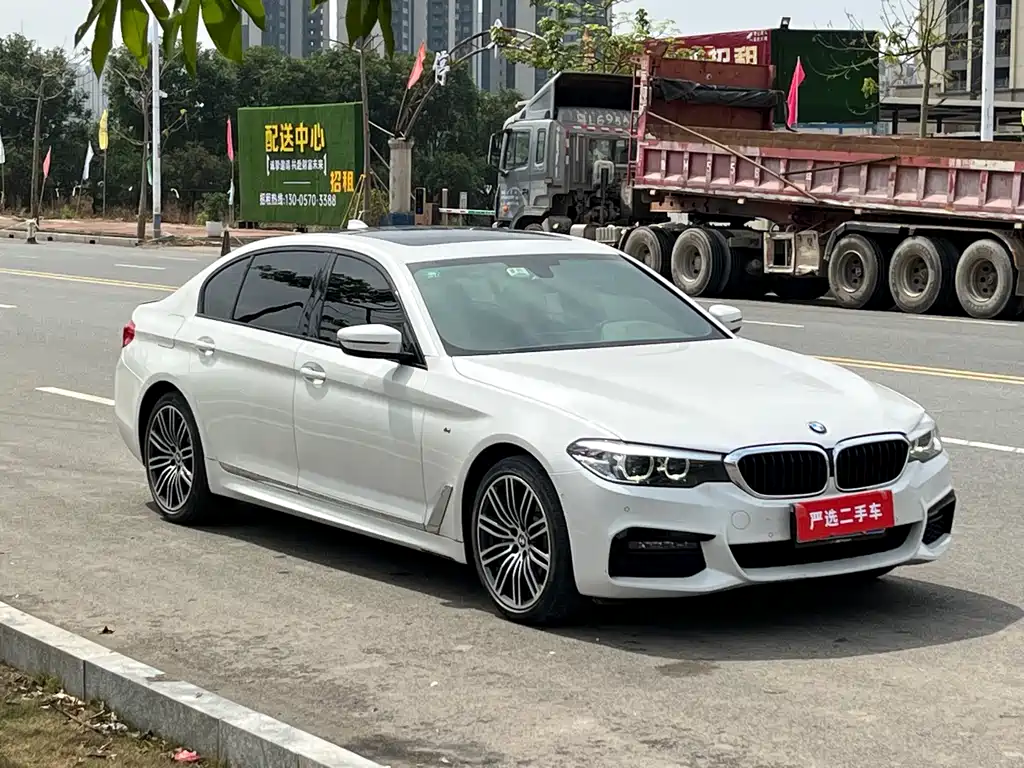 BMW 5 Series 2019 530Li Leading M Sports Package купить на сайте DeffCars