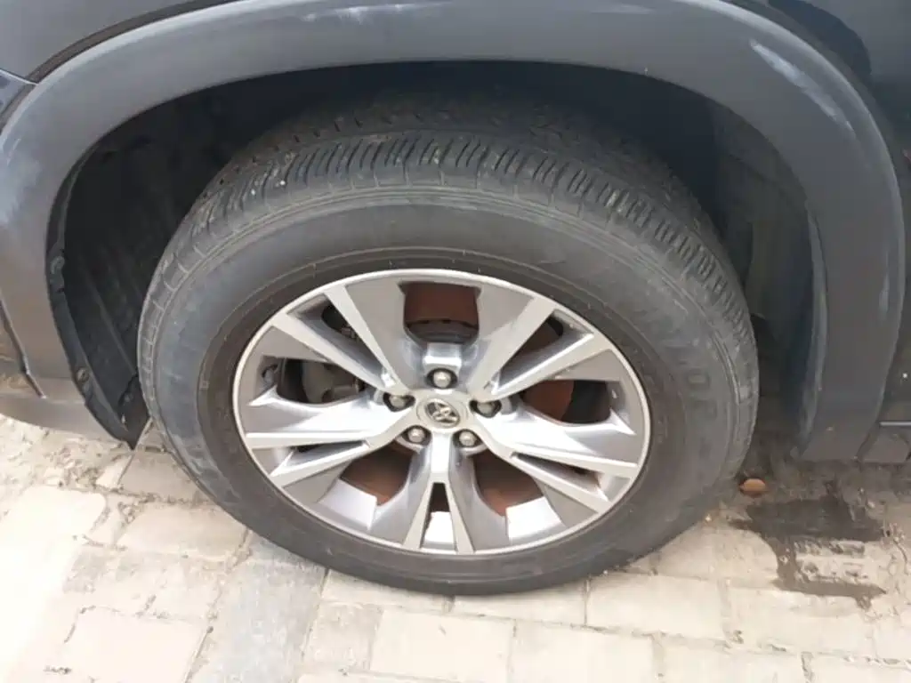Highlander 2015 2.0T 2WD Elite Edition 7-seater купить на сайте DeffCars