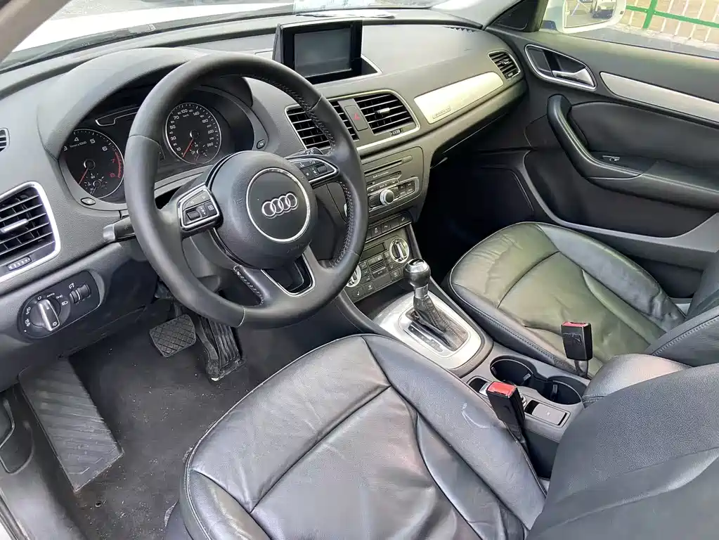 Audi Q3 2015 35 TFSI quattro technology купить на сайте DeffCars