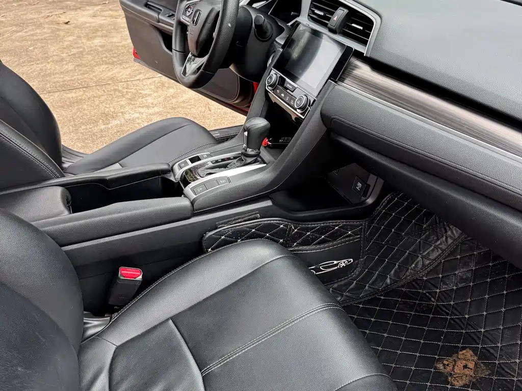Civic 2019 220TURBO CVT Dynamic Edition National V купить на сайте DeffCars