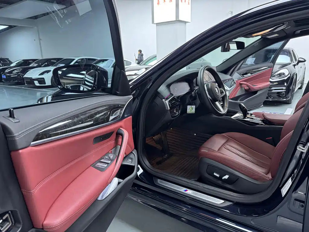 BMW 5 Series 2022 facelift 525Li M Sports Package купить на сайте DeffCars