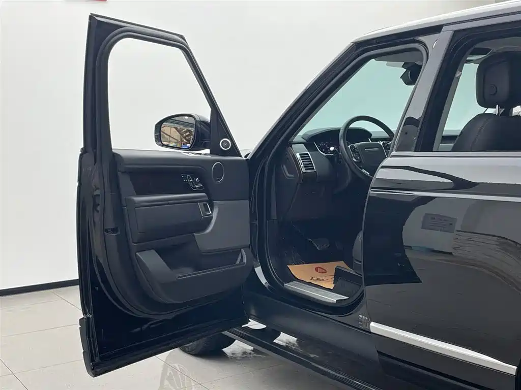 Range Rover 2020 3.0 L6 Grand Edition купить на сайте DeffCars