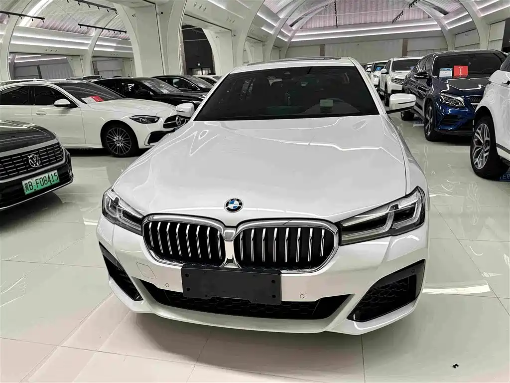 BMW 5 Series 2023 Modified 530Li Leading M Sport Kit купить на сайте DeffCars