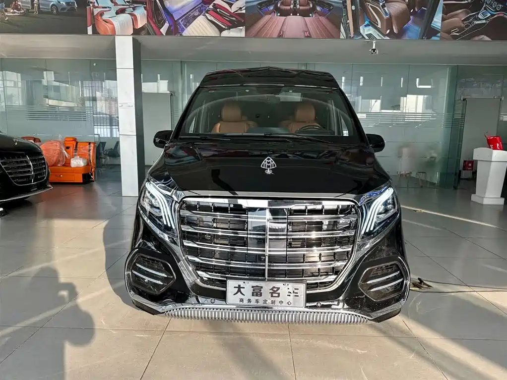 Vito 2024 2.0T Business Edition 7 seats купить на сайте DeffCars