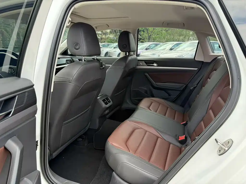 Lavida 2019 280TSI DSG Deluxe Edition National VI купить на сайте DeffCars