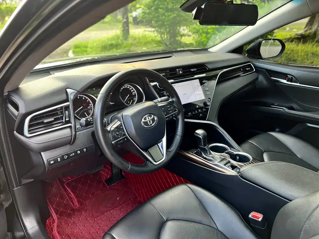 Camry 2018 2.5G Deluxe Edition купить на сайте DeffCars