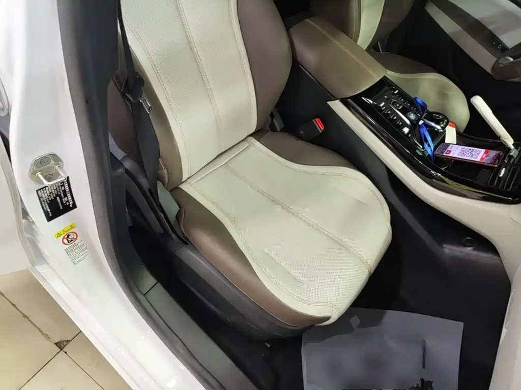 Qin PLUS 2024 Honor Edition DM-i 55KM Leading Model купить на сайте DeffCars