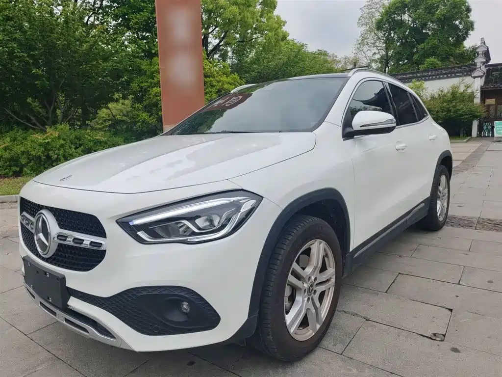 Mercedes-Benz GLA 2023 GLA 200 купить на сайте DeffCars