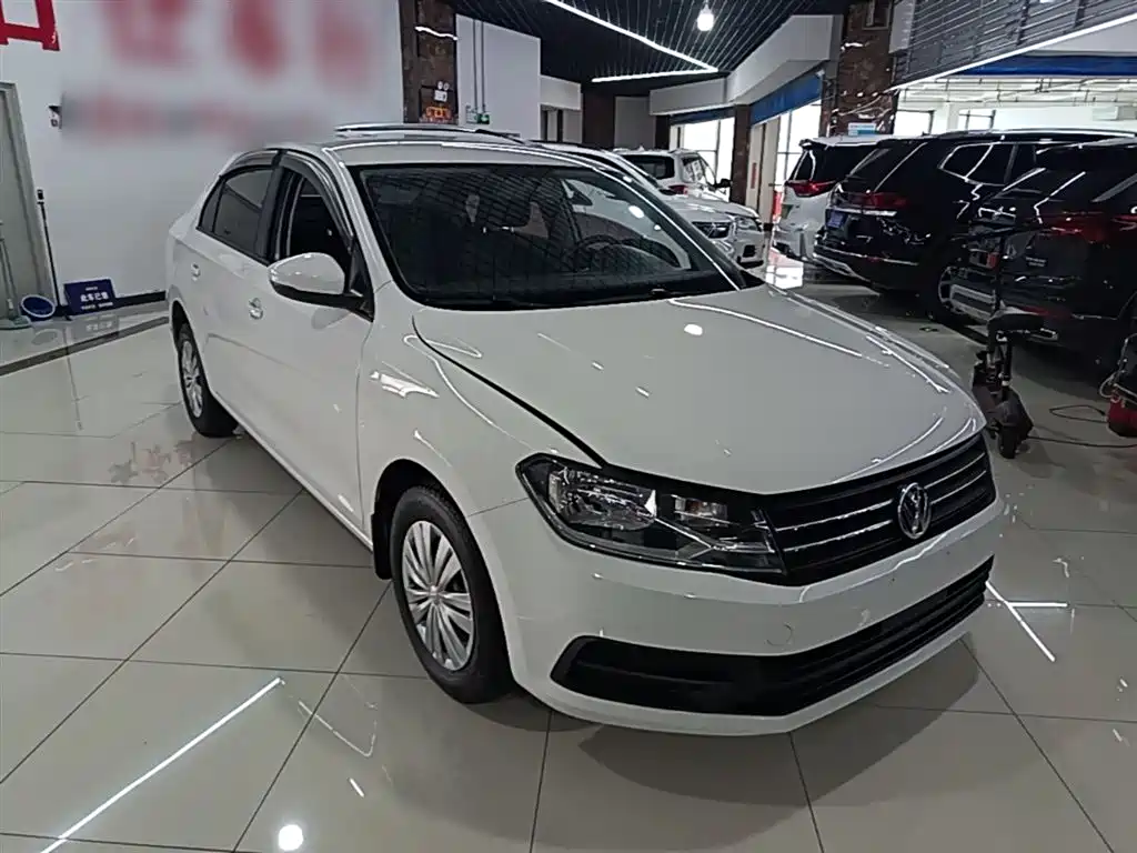 Santana 2018 1.5L Manual Fashion Edition купить на сайте DeffCars