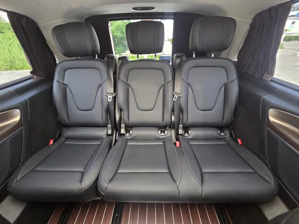Mercedes-Benz V-Class 2022 V 260 L Long Wheelbase Luxury Edition купить на сайте DeffCars