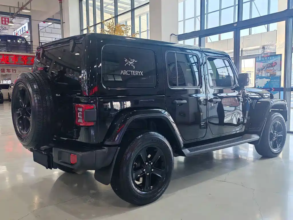 Wrangler 2022 2.0T Highlander Four-Door Edition купить на сайте DeffCars