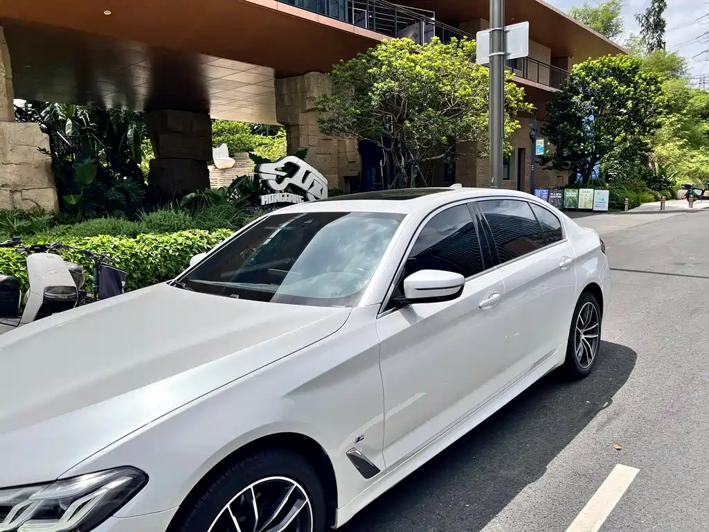 BMW 5 Series 2021 525Li M Sports Package купить на сайте DeffCars