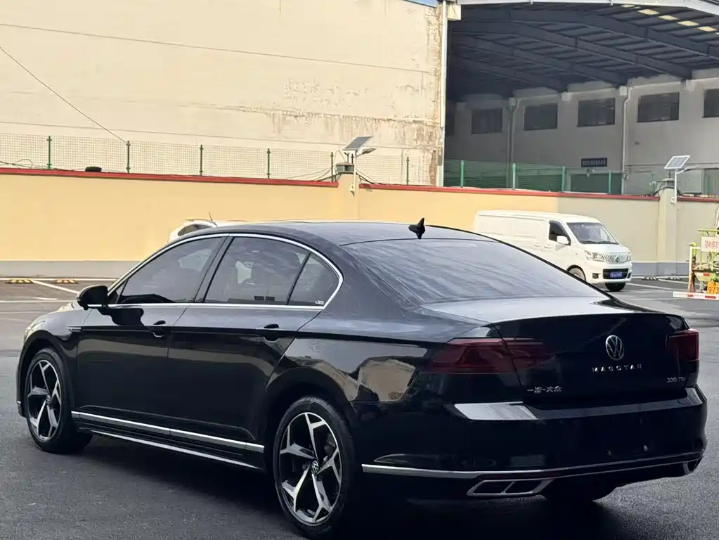 Magotan 2023 2 million commemorative edition 330TSI DSG luxury model купить на сайте DeffCars