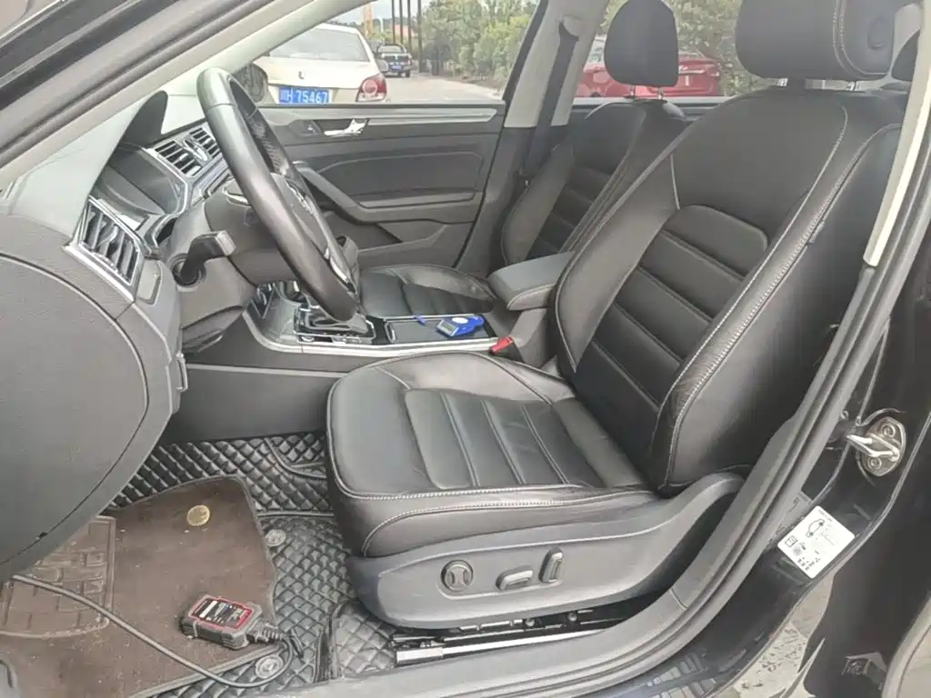 Passat 2017 330TSI DSG Premium Edition купить на сайте DeffCars