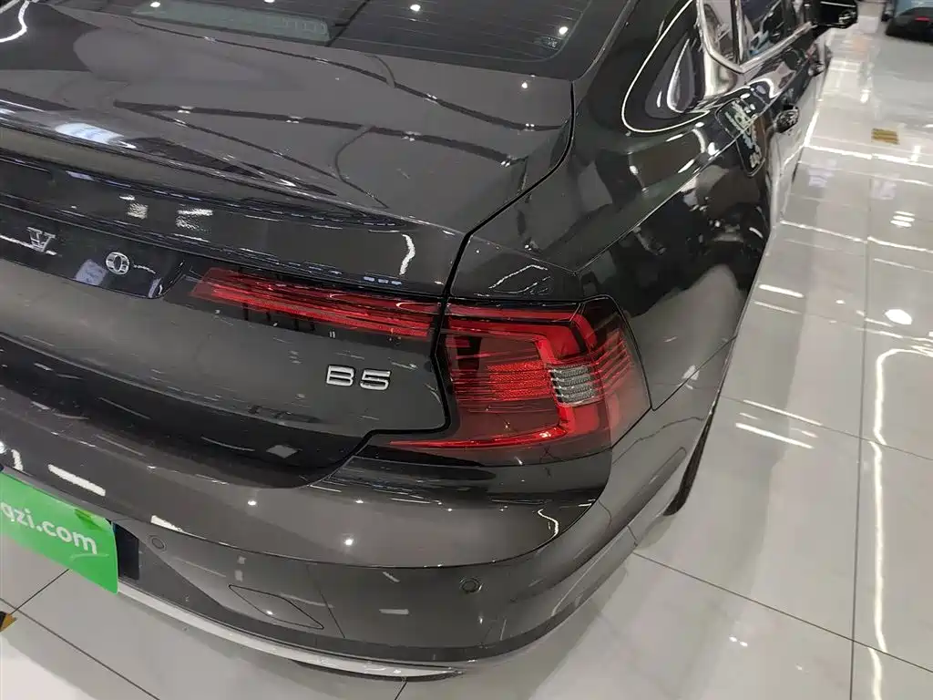 Volvo S90 2025 B5 Zhiyi Luxury Edition купить на сайте DeffCars