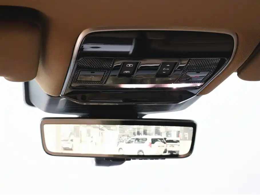 Range Rover 2025 3.0 L6 400PS Extended Edition купить на сайте DeffCars