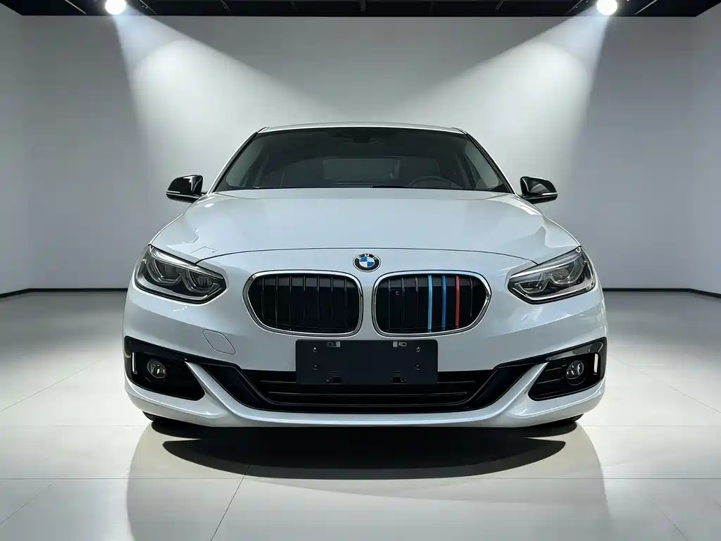 BMW 1 Series 2018 118i Sports купить на сайте DeffCars