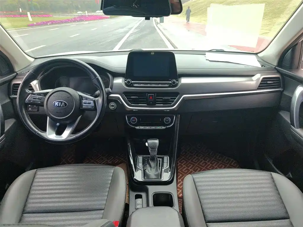 Zhipao 2019 2.0L Automatic Smart Enjoy Deluxe Edition купить на сайте DeffCars