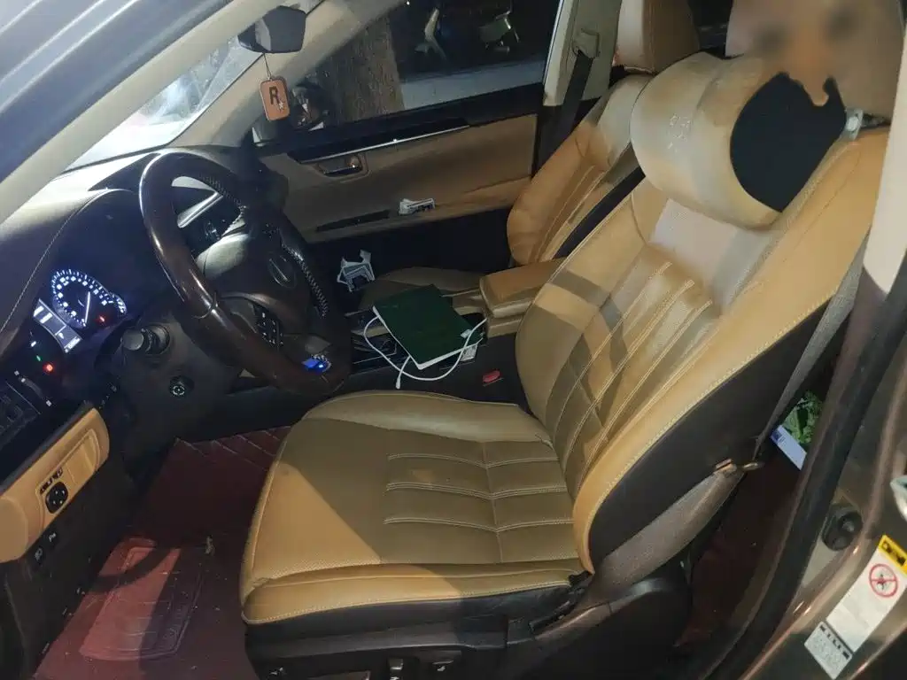 Lexus ES 2015 300h Comfort Edition купить на сайте DeffCars