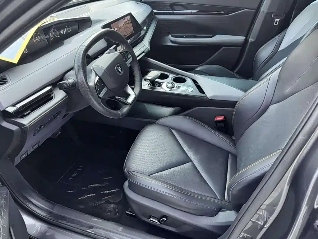 Changan UNI-V 2022 1.5T sports version купить на сайте DeffCars