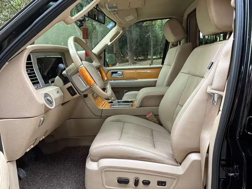 Navigator 2010 5.4L AWD купить на сайте DeffCars