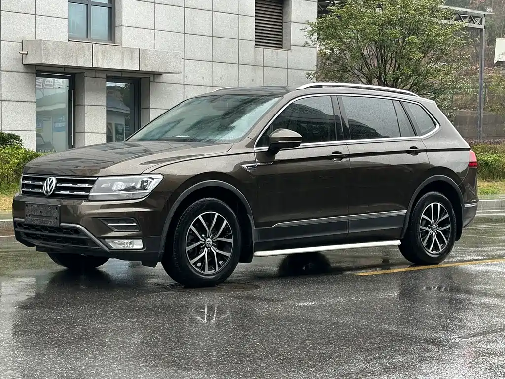 Tiguan L 2018 330TSI automatic two-wheel drive luxury version купить на сайте DeffCars