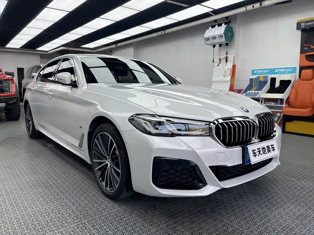 BMW 5 Series 2023 530Li xDrive M Sports Package купить на сайте DeffCars