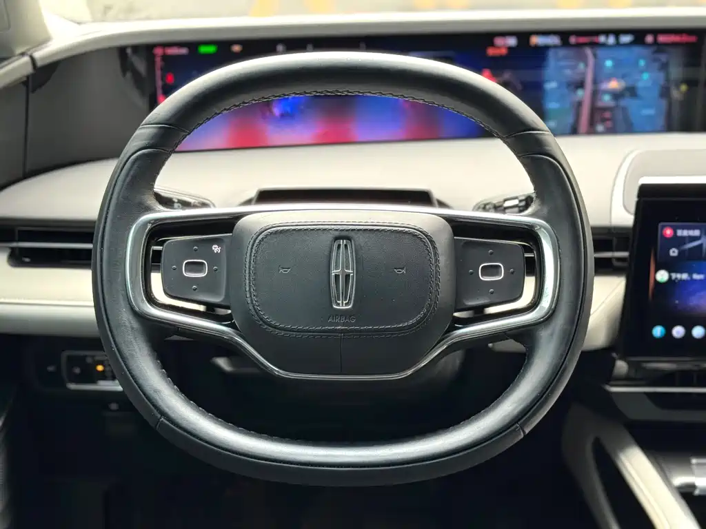 Voyager 2023 2.0T four-wheel drive Zunyi hybrid version купить на сайте DeffCars