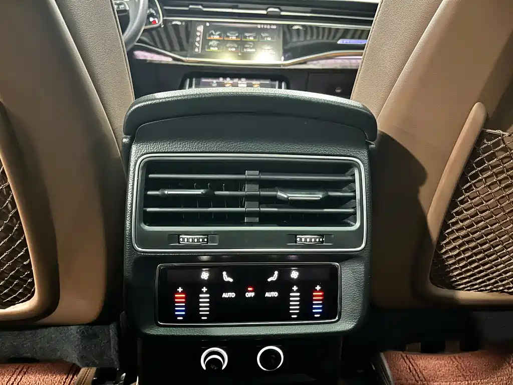 Audi Q7 2020 55 TFSI quattro S line sports купить на сайте DeffCars