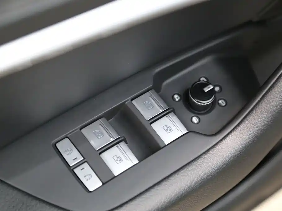Audi A6L 2023 45 TFSI Premium Dynamic Model купить на сайте DeffCars