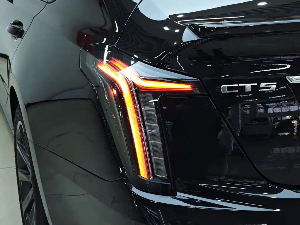 Cadillac CT5 2023 28T Premium Model купить на сайте DeffCars