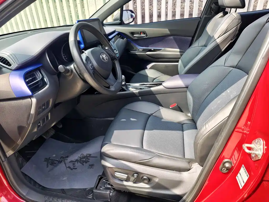 Toyota C-HR 2021 2.0L Comfort Edition купить на сайте DeffCars
