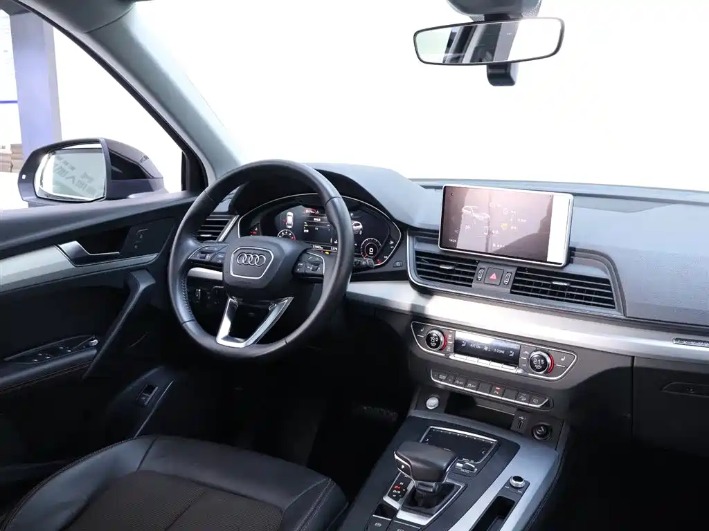 Audi Q5L 2018 40 TFSI enjoys fashionable style, National VI купить на сайте DeffCars
