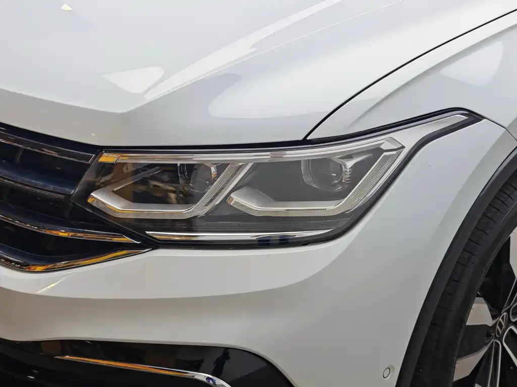 Tiguan L 2023 330TSI automatic two-wheel drive R-Line flagship version купить на сайте DeffCars