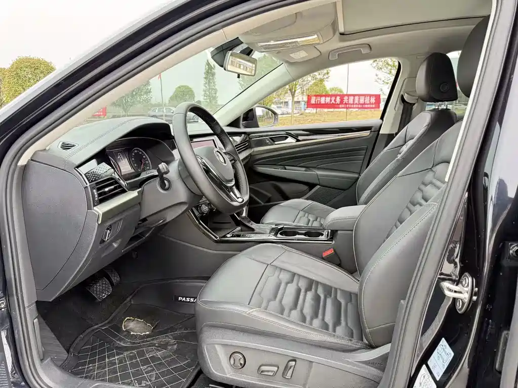 Passat 2019 330TSI Elite Edition National VI купить на сайте DeffCars