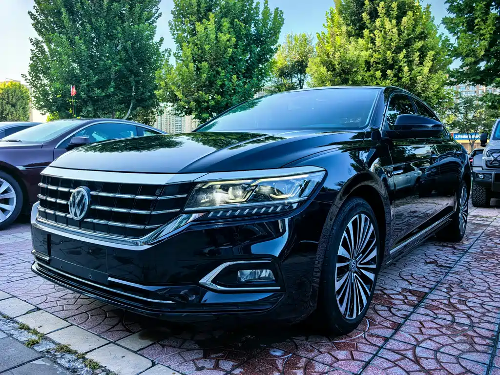 Passat 2019 330TSI Deluxe Edition National VI купить на сайте DeffCars