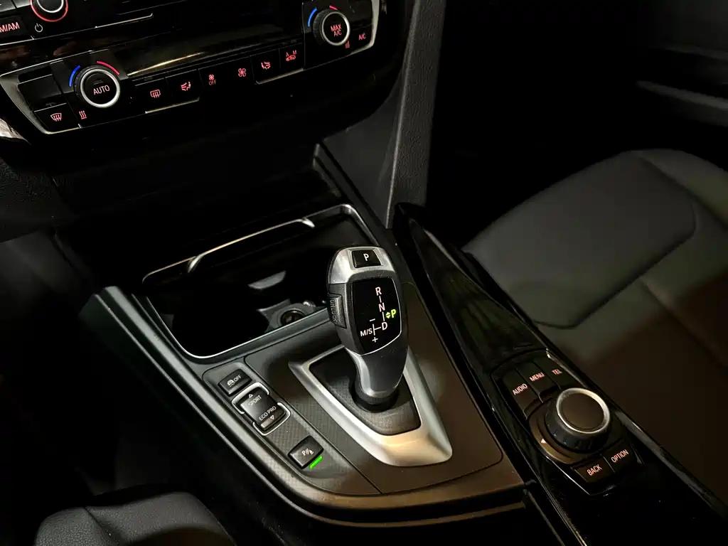 BMW 3 Series 2017 320Li Fashion Model купить на сайте DeffCars