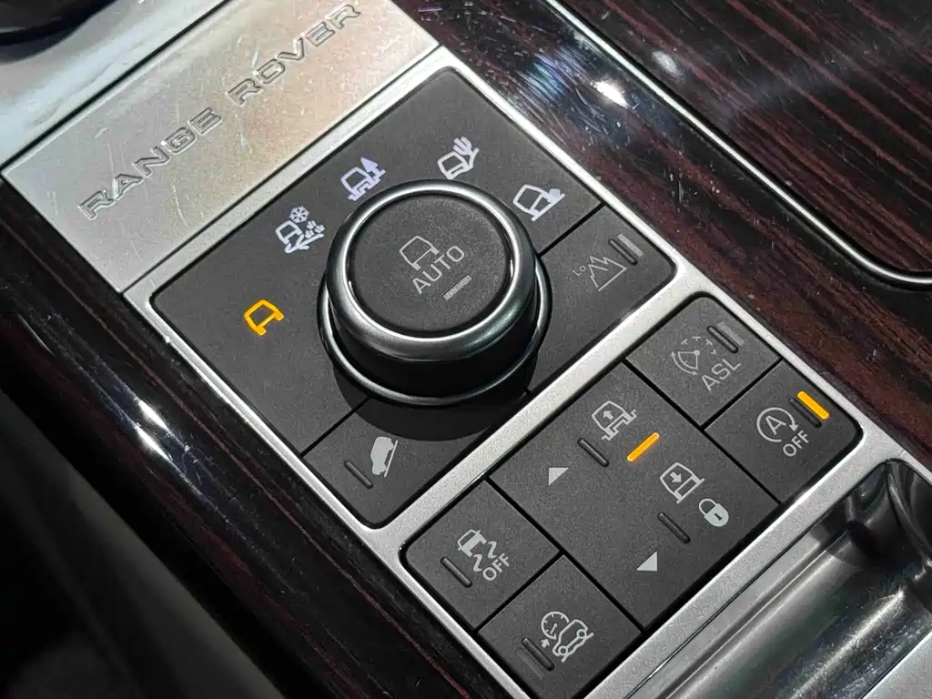 Range Rover 2016 5.0 SC V8 AB Honor Creation Extended Edition купить на сайте DeffCars
