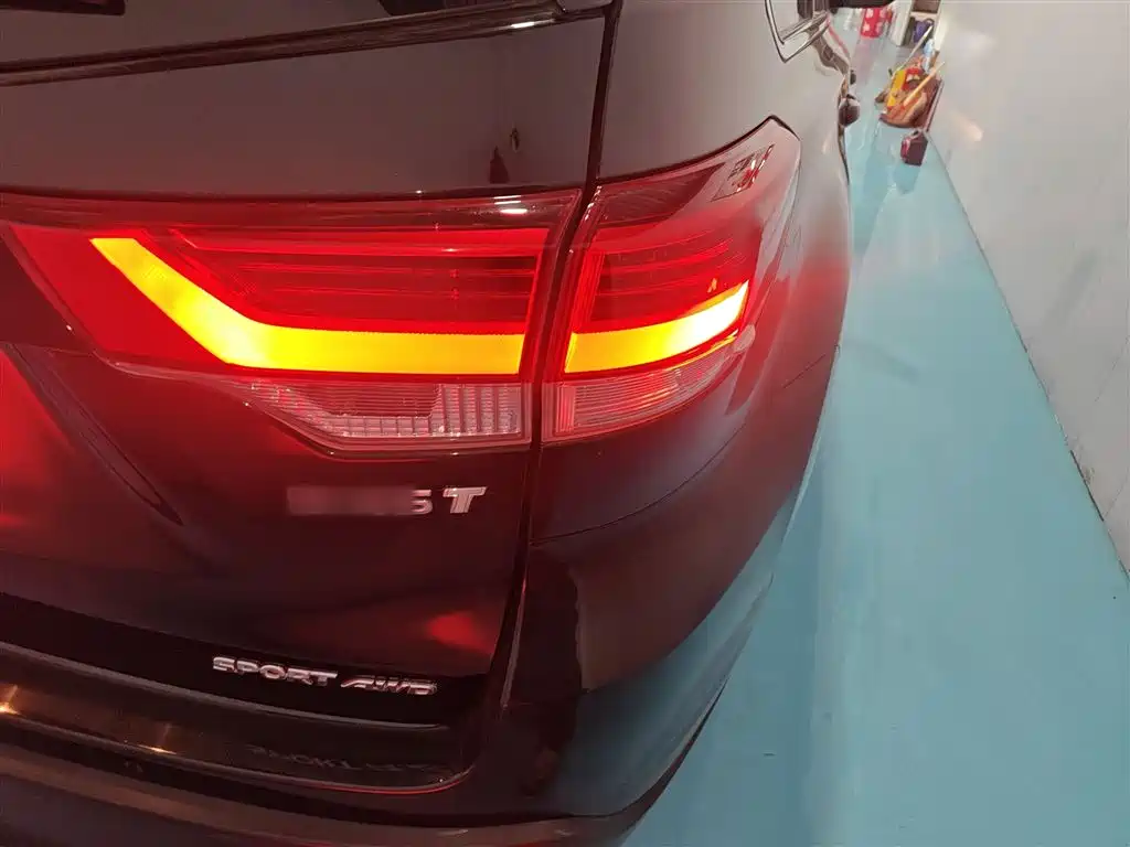 Highlander 2018 2.0T four-wheel drive luxury version, 7 seats, National VI купить на сайте DeffCars