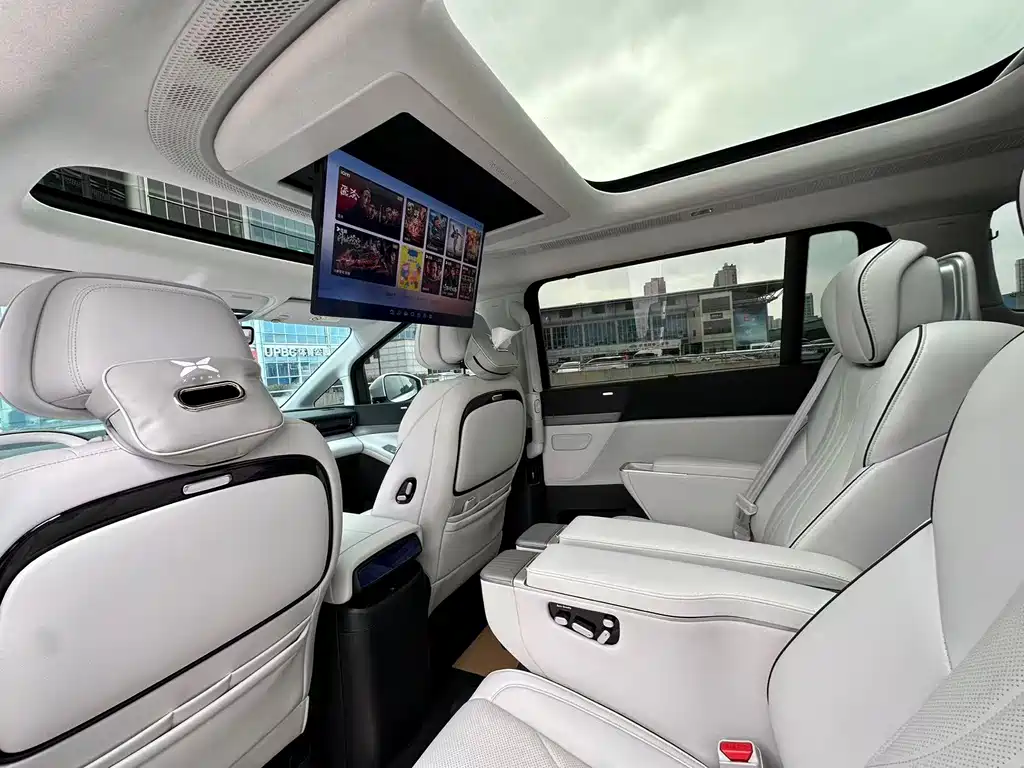 Xpeng X9 2024 model 610 long battery life Max купить на сайте DeffCars