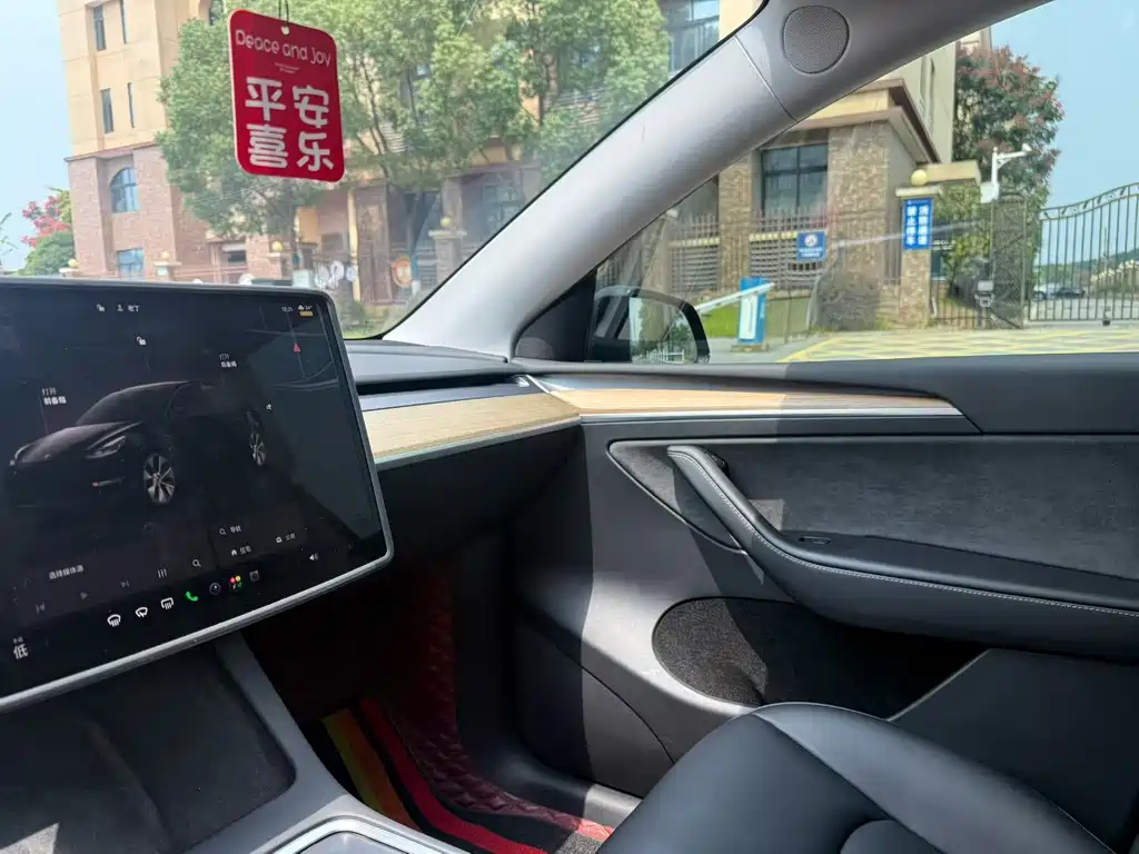 Model Y 2022 facelift rear-wheel drive version купить на сайте DeffCars